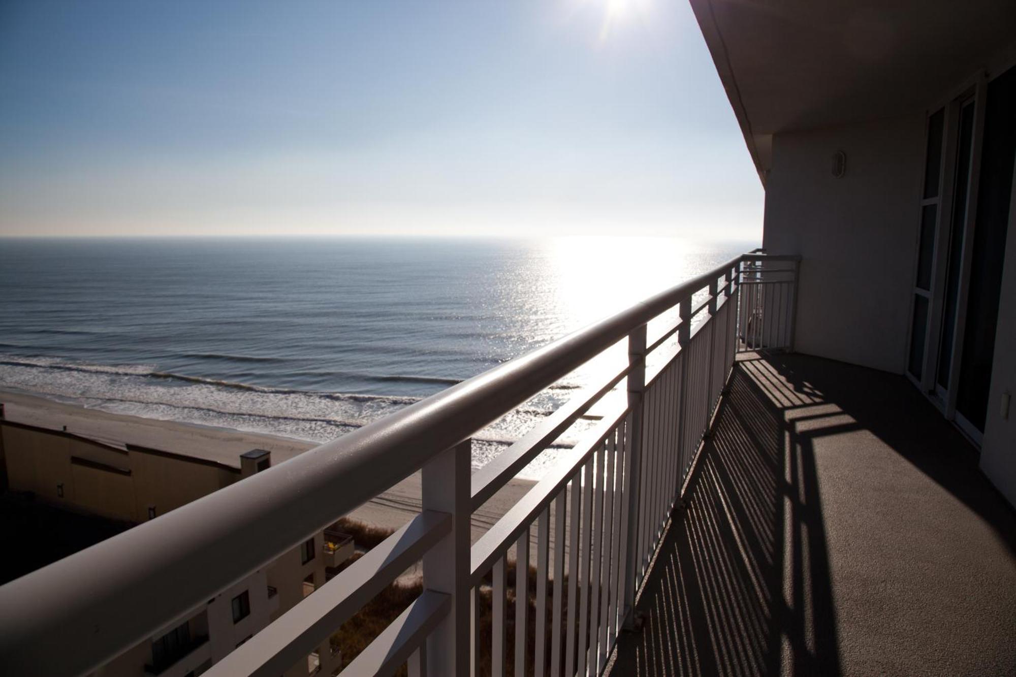 Seaside Resort Atlantic Beach Екстериор снимка